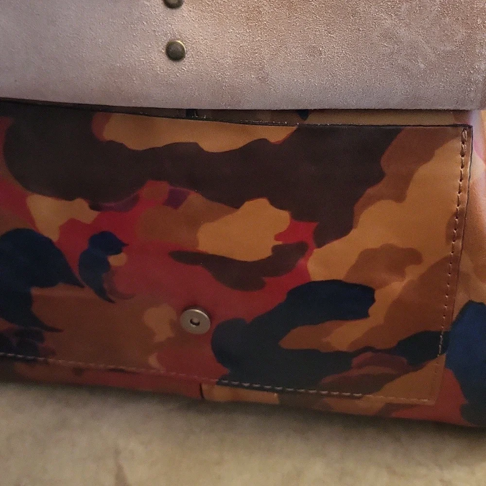 NWOT Gorgeous Patricia Nash Leather Camo Backpack - Picture 8 of 10